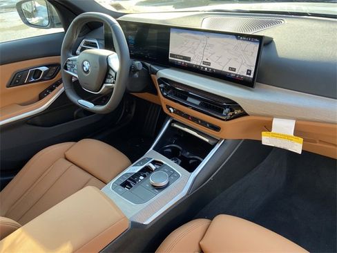 Used 2025 BMW 330i xDrive Sedan w/ Convenience Package image 23