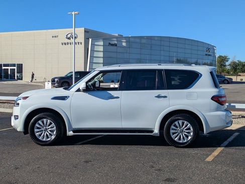 Certified 2024 Nissan Armada SV image 3