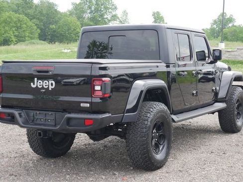 Used 2020 Jeep Gladiator Overland AWD/4WD image 12
