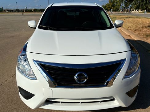 Used 2019 Nissan Versa S Plus image 36