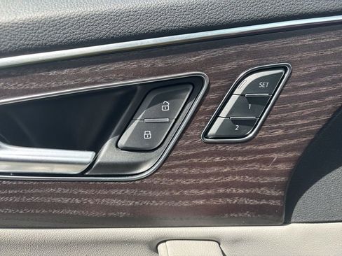 Used 2020 Audi Q7 3.0T Prestige w/ Prestige Package AWD/4WD image 15