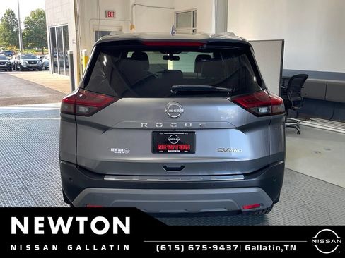 Used 2023 Nissan Rogue SV w/ SV Premium Package AWD/4WD image 5