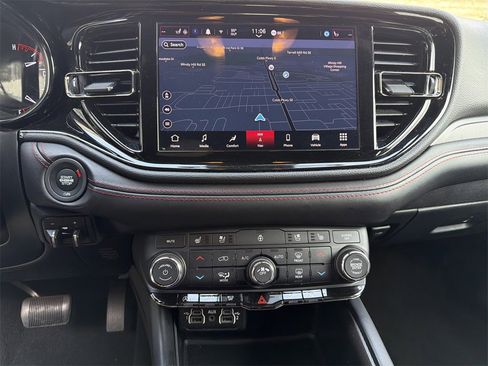 Used 2024 Dodge Durango GT image 31