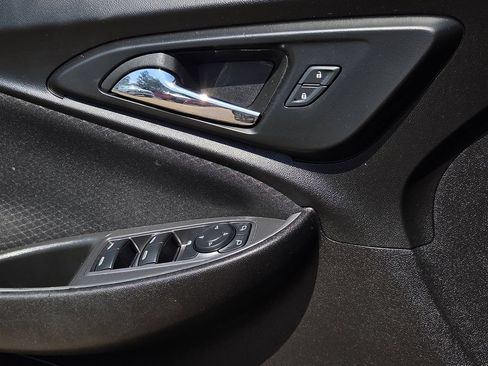 Used 2025 Chevrolet Malibu RS FWD image 18