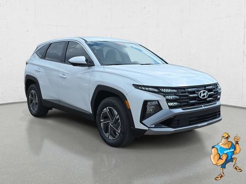 New 2026 Hyundai Tucson Blue SE AWD/4WD image 3