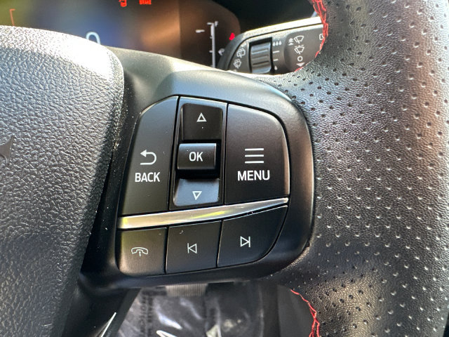 Used 2025 Ford Escape ST-Line AWD/4WD image 33
