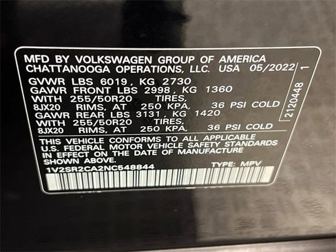 Certified 2022 Volkswagen Atlas SEL R-Line image 31