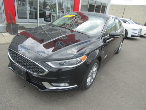 Used 2017 Ford Fusion Energi Platinum FWD image 2