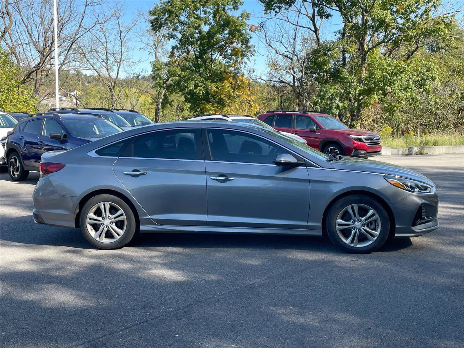 Used 2018 Hyundai Sonata SEL w/ Tech Package 02 FWD image 6
