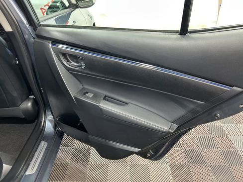 Used 2017 Toyota Corolla SE image 13