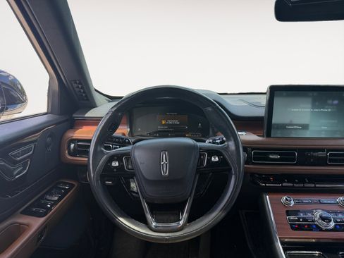 Used 2022 Lincoln Aviator Reserve w/ Equipment Group 201A AWD/4WD image 12