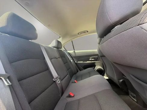 Used 2016 Chevrolet Cruze LT w/ Sun And Sound Package FWD image 12