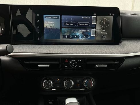 Used 2025 Nissan Kicks SV image 24