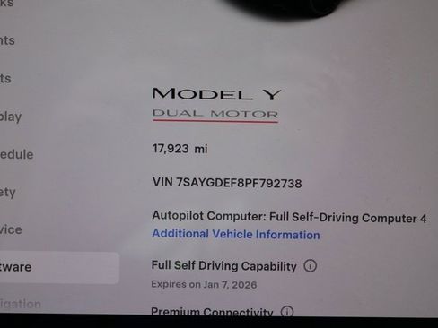 Used 2023 Tesla Model Y Performance image 23
