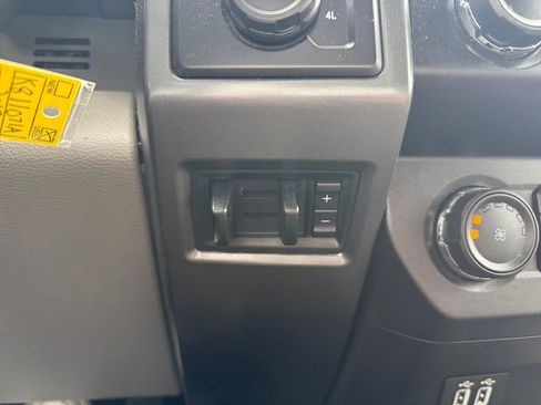 Used 2019 Ford F350 XLT w/ XLT Premium Package image 30