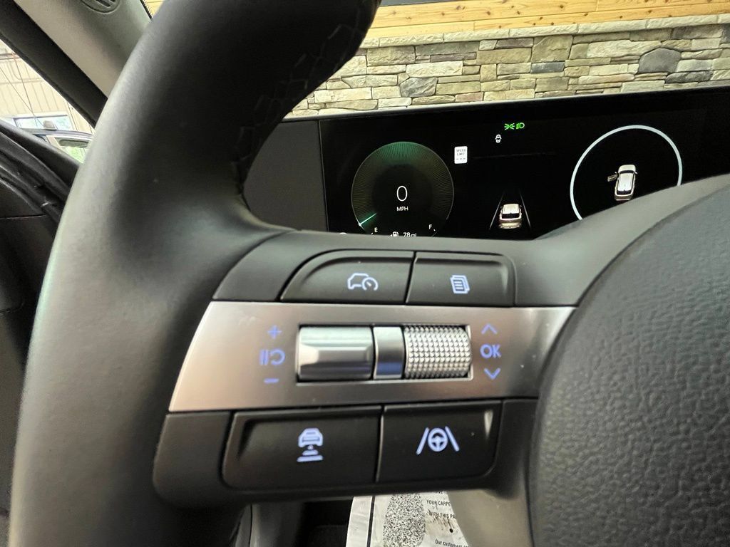 Used 2026 Hyundai Kona SEL Premium AWD/4WD image 38