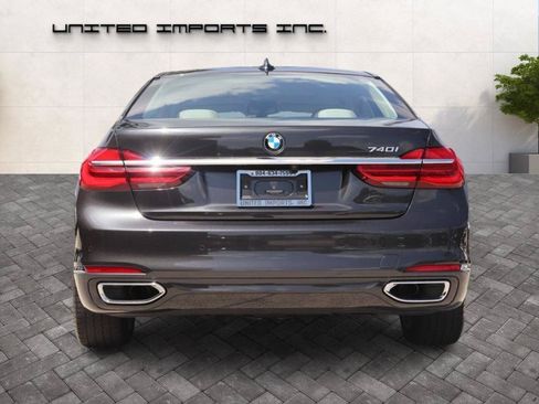 Used 2018 BMW 740i RWD image 4