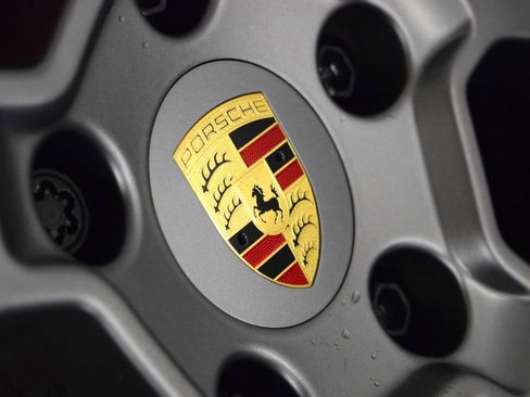 Used 2024 Porsche 911 Carrera 4S AWD/4WD image 18