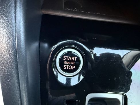 Used 2023 Nissan Versa SV w/ Trunk Package image 21