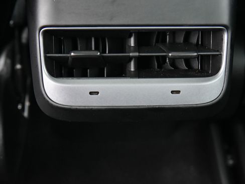 Used 2023 Tesla Model 3 Standard Range image 36