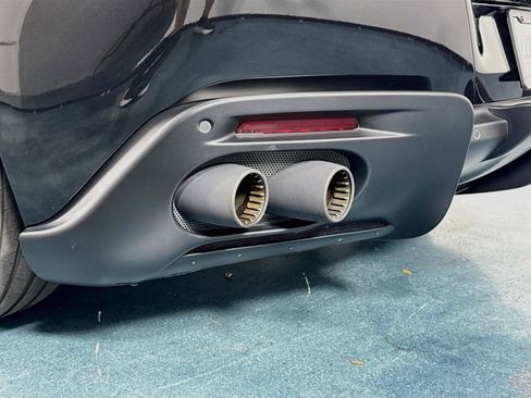 Used 2022 Ferrari Roma RWD image 46