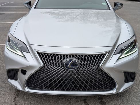 Used 2019 Lexus LS 500h LS 500h image 12