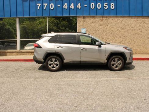 Used 2022 Toyota RAV4 XLE w/ Convenience Package AWD/4WD image 21