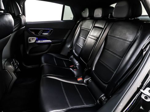 New 2025 Mercedes-Benz GLC 300 4MATIC image 8