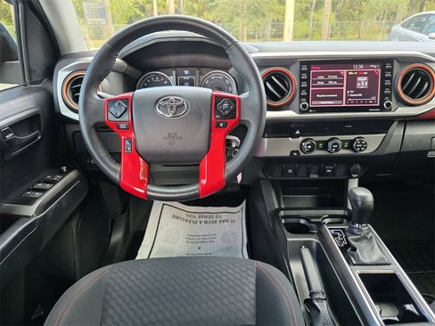 Certified 2023 Toyota Tacoma SR5 image 7