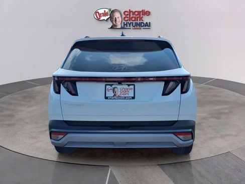 New 2025 Hyundai Tucson Limited image 4