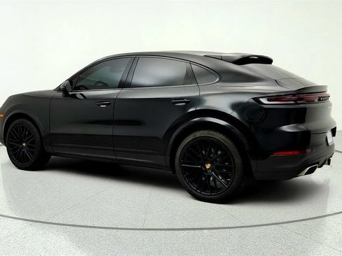 Used 2024 Porsche Cayenne Coupe AWD/4WD image 7