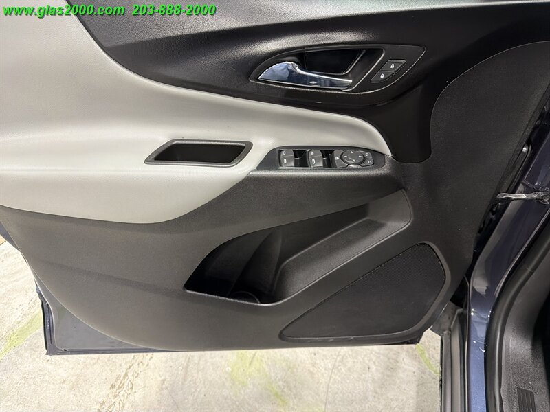 Used 2018 Chevrolet Equinox LS AWD/4WD image 25