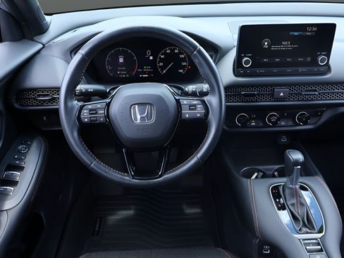 Used 2023 Honda HR-V Sport image 13