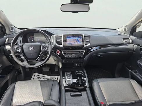 Used 2018 Honda Pilot Elite image 17