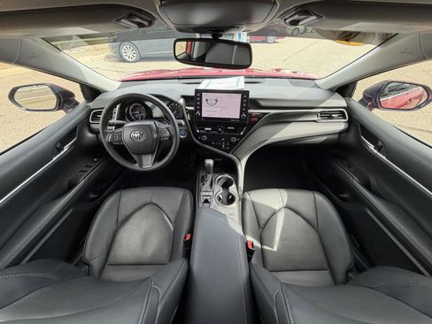 Used 2024 Toyota Camry XSE image 27