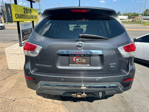 Used 2013 Nissan Pathfinder SL w/ Trailer Tow Pkg AWD/4WD image 4