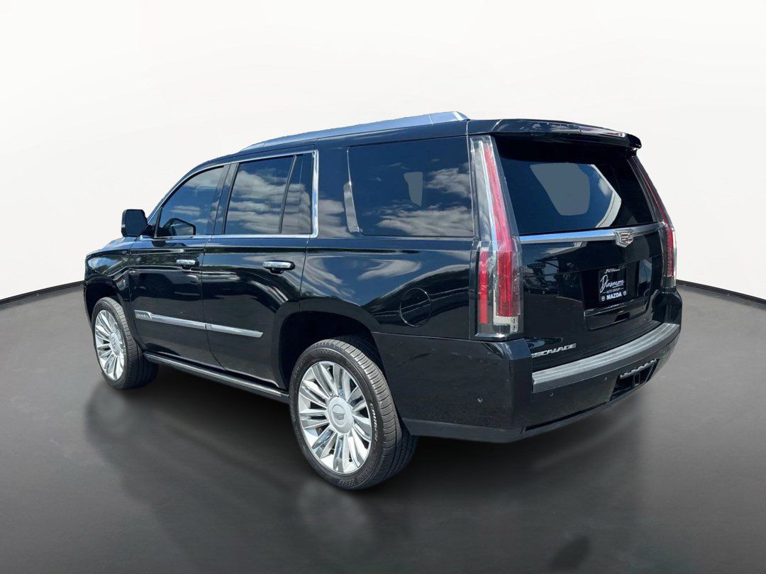 Used 2017 Cadillac Escalade Platinum AWD/4WD image 5