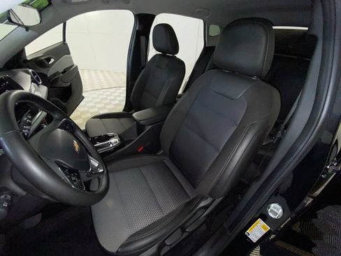 Used 2024 Chevrolet Trax LT w/ Driver Confidence Package FWD image 14