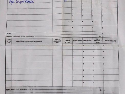 Used 2024 Land Rover Discovery S image 5