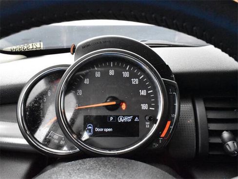 Used 2020 MINI Cooper 2-Door Hardtop w/ Storage Package image 6