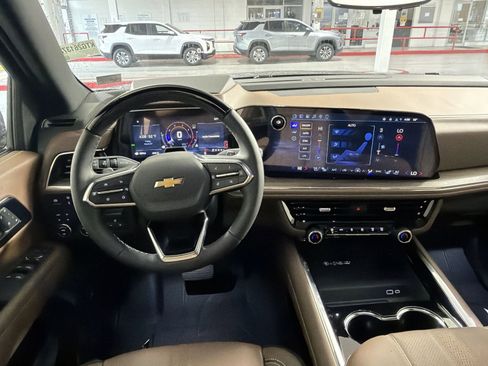 New 2026 Chevrolet Suburban High Country w/ LPO, Get Active Package AWD/4WD image 16