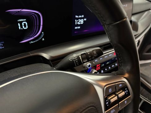 Used 2024 Kia Telluride LX FWD image 22