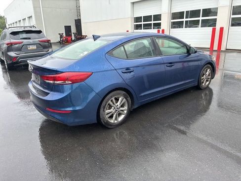 Used 2018 Hyundai Elantra Value Edition FWD image 8