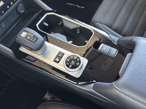 New 2026 Mitsubishi Outlander SE AWD/4WD image 19