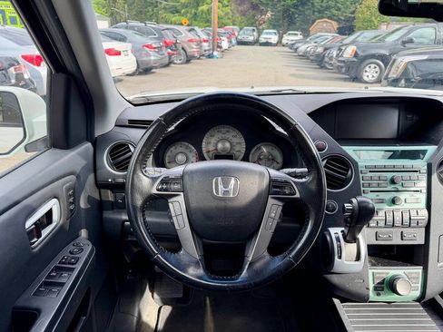 Used 2011 Honda Pilot Touring image 18