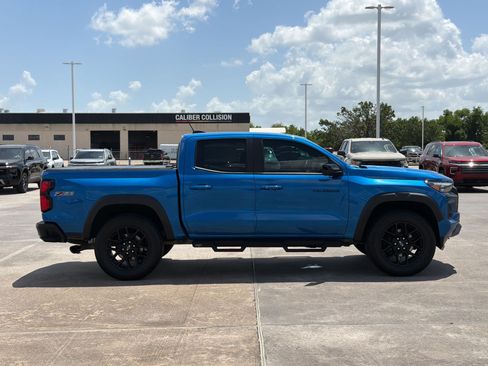 Used 2024 Chevrolet Colorado Z71 w/ LPO, Dark Essentials Package AWD/4WD image 8