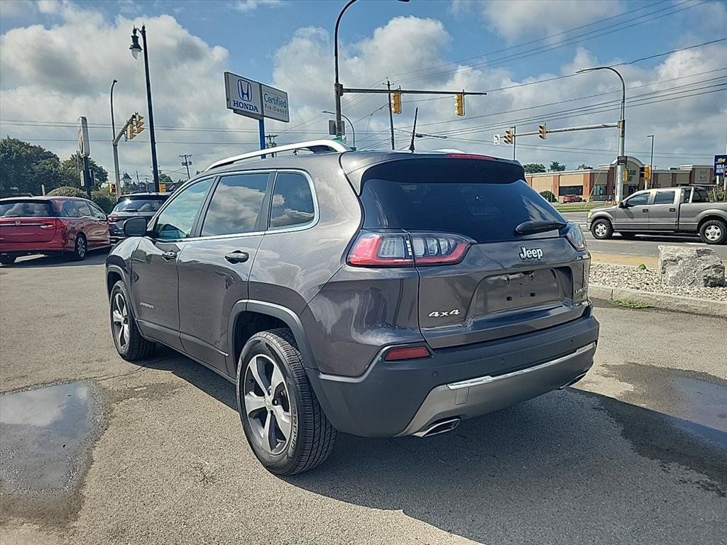 Used 2019 Jeep Cherokee Limited AWD/4WD image 3