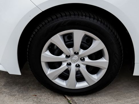 Used 2024 Toyota Corolla LE FWD image 13