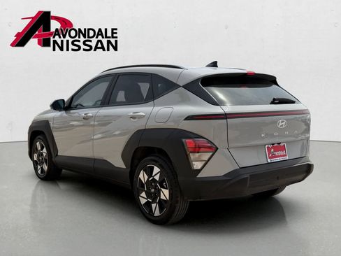 Used 2024 Hyundai Kona SEL FWD image 4
