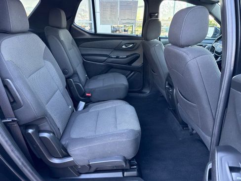 Used 2024 Chevrolet Traverse LT FWD image 28